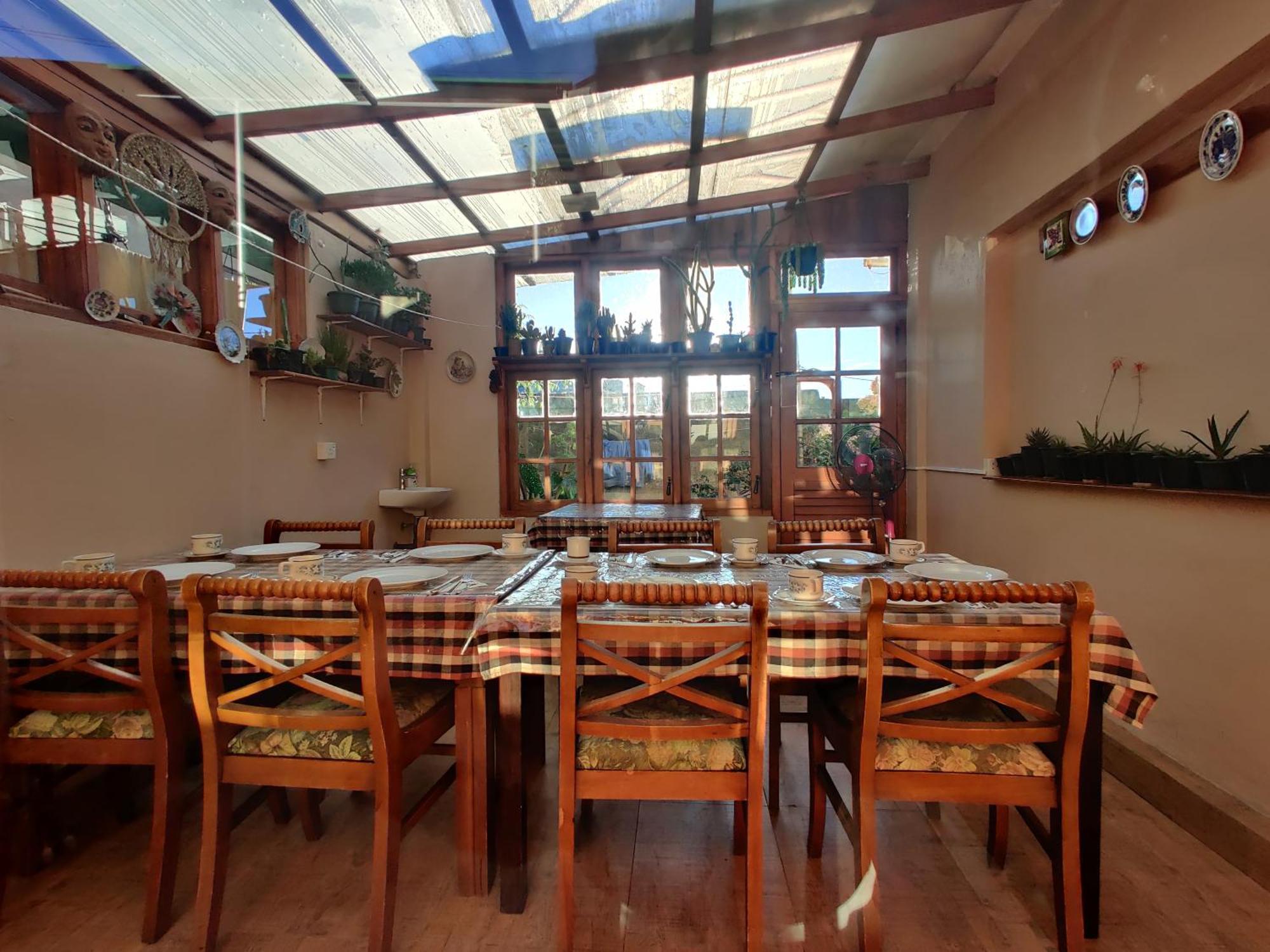 Carnation Rest Hotel Nuwara Eliya Exterior photo