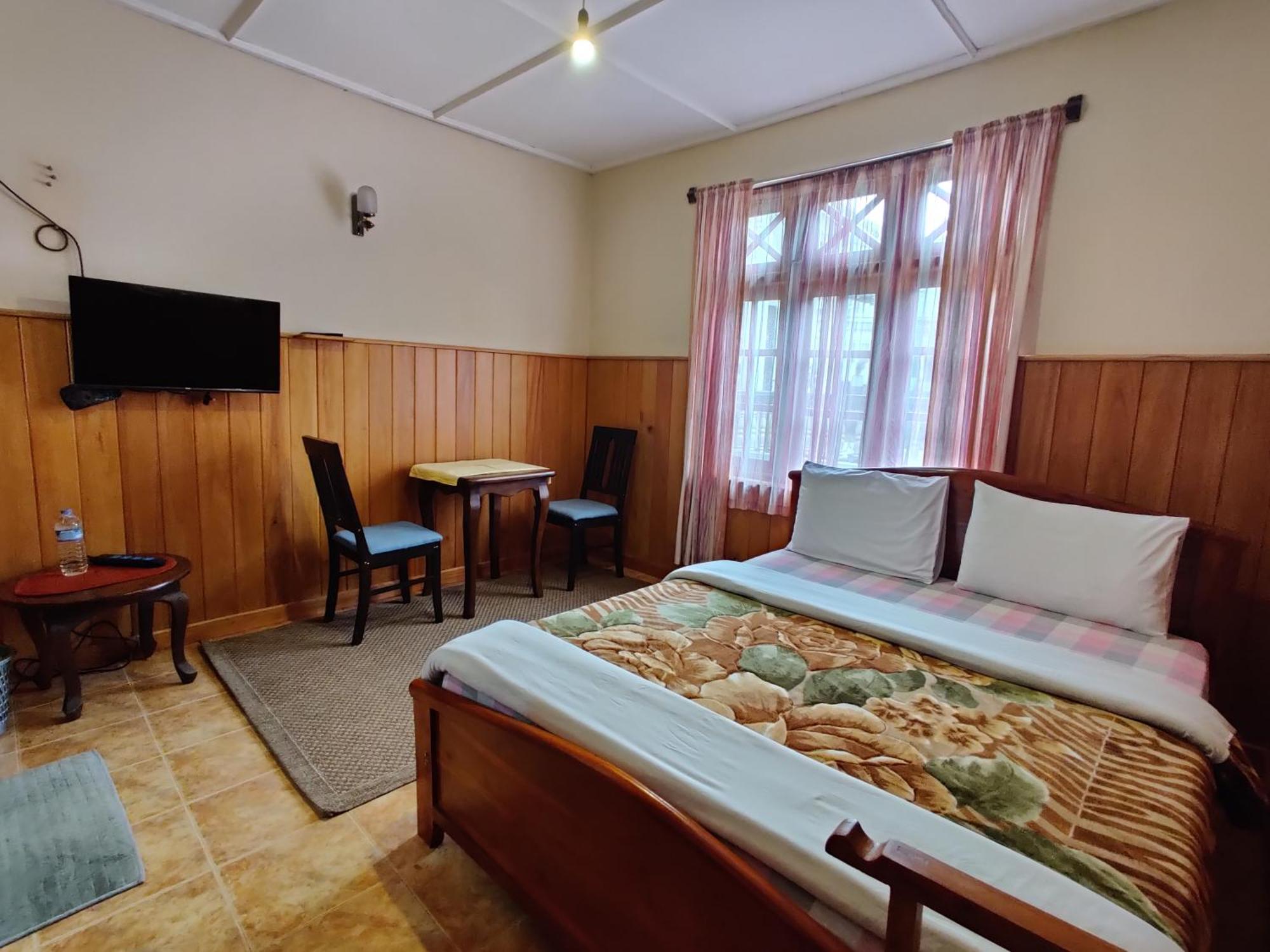Carnation Rest Hotel Nuwara Eliya Exterior photo