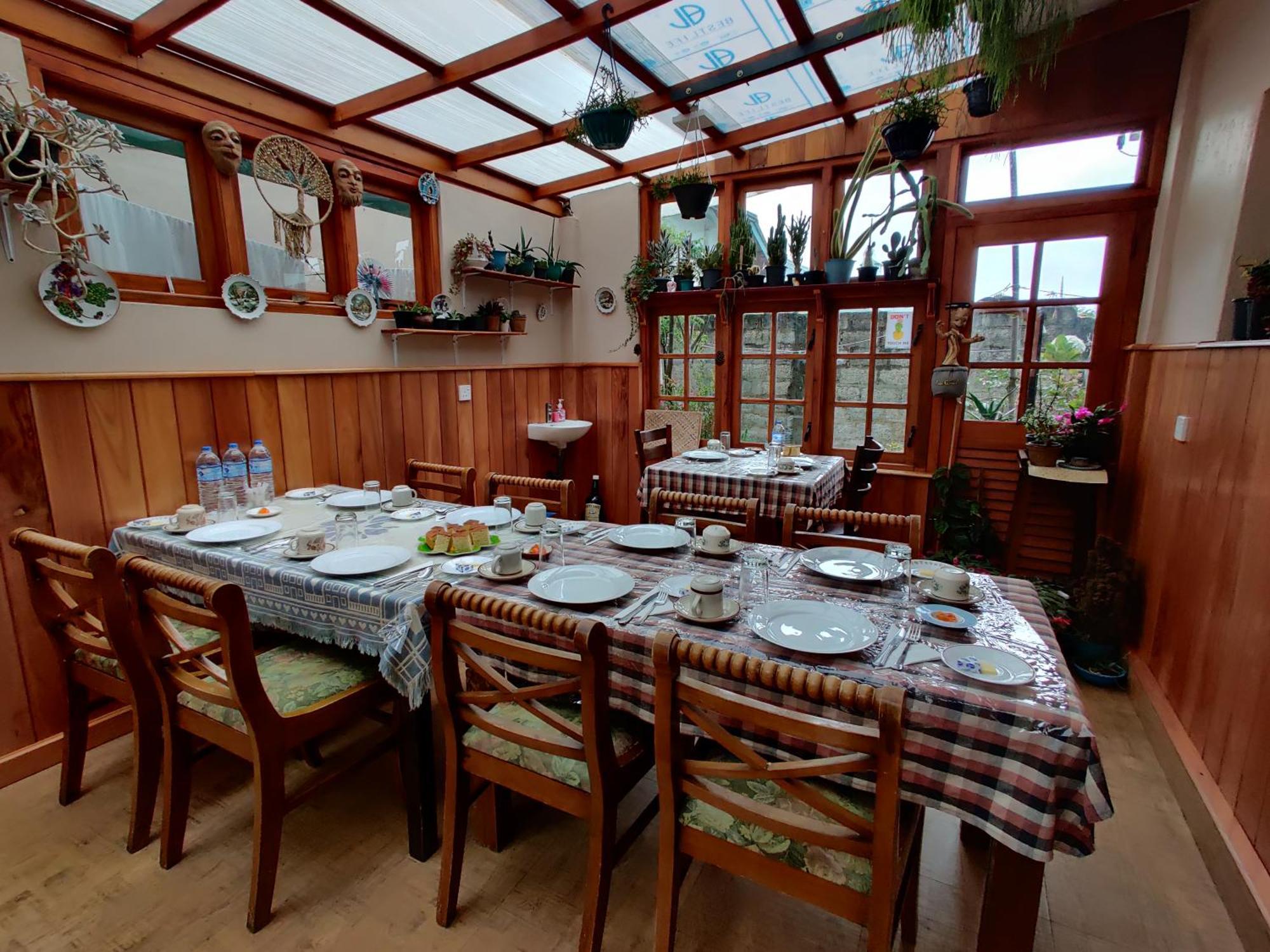 Carnation Rest Hotel Nuwara Eliya Exterior photo