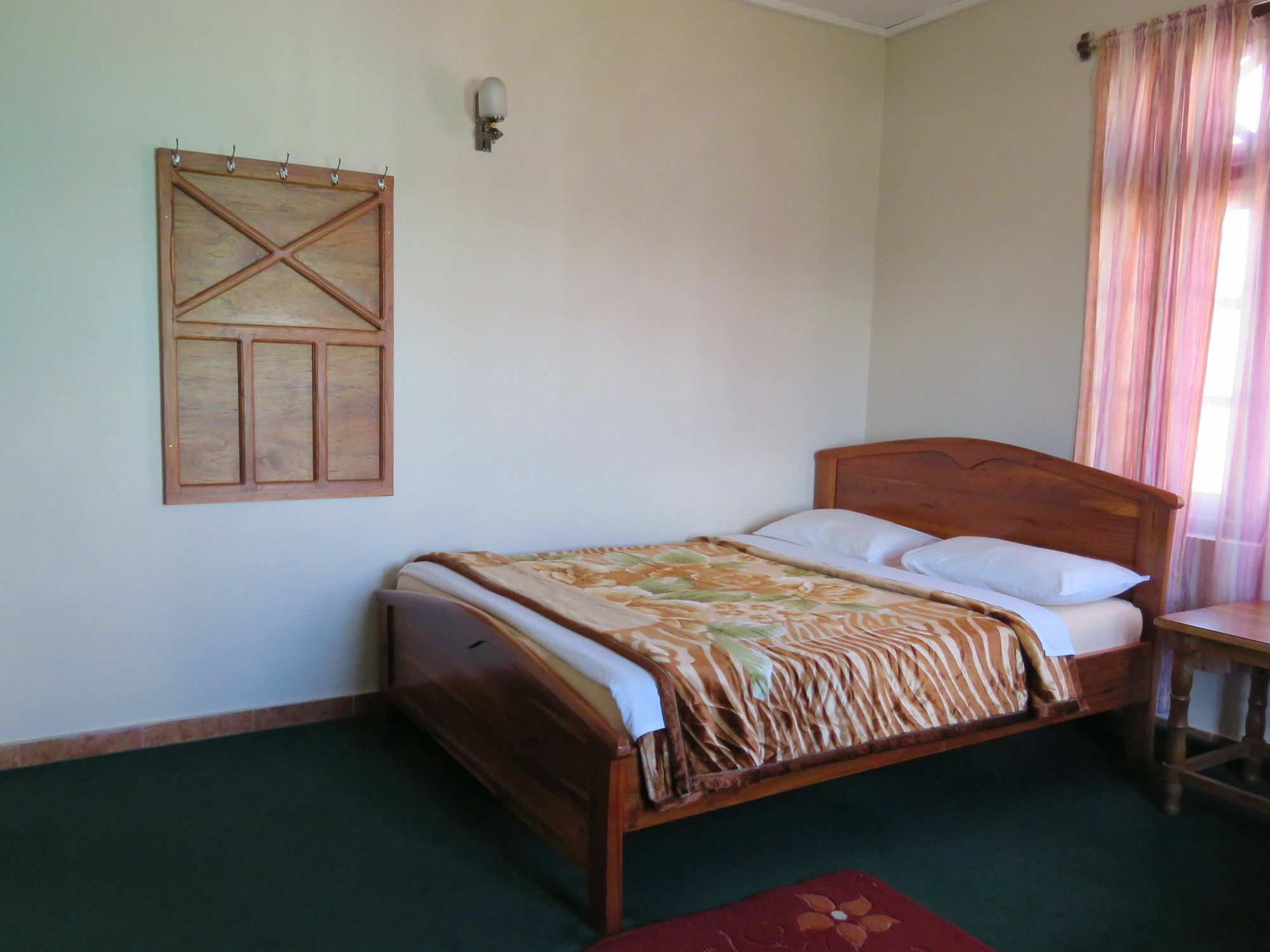 Carnation Rest Hotel Nuwara Eliya Exterior photo